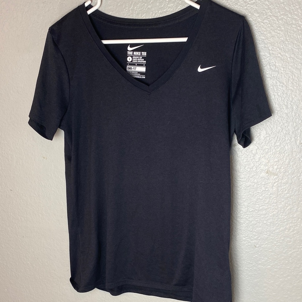 Nike Women's V-Neck Black Tee